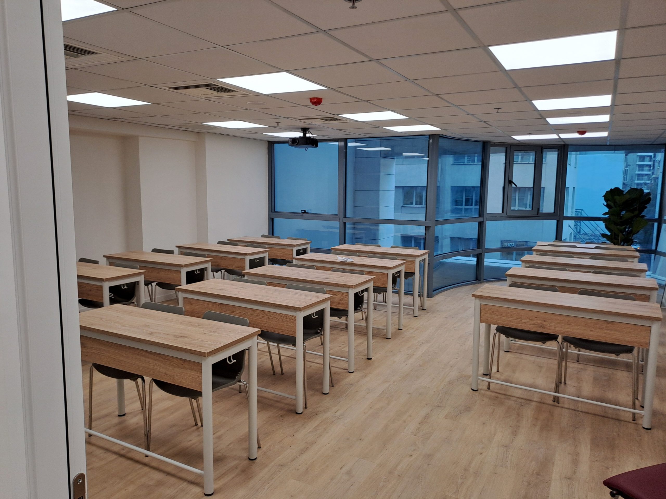 fafcf8e0 64be 4484 8022 819799ff5e36